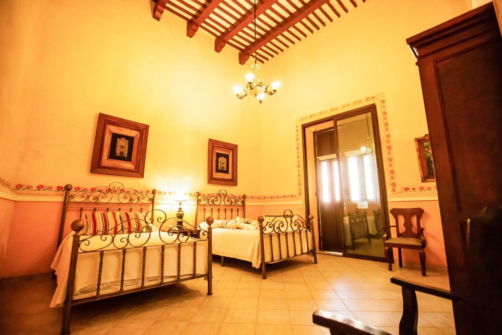 Hotel Boutique La Mision De Fray Diego (Adults Only) Mérida Exteriér fotografie