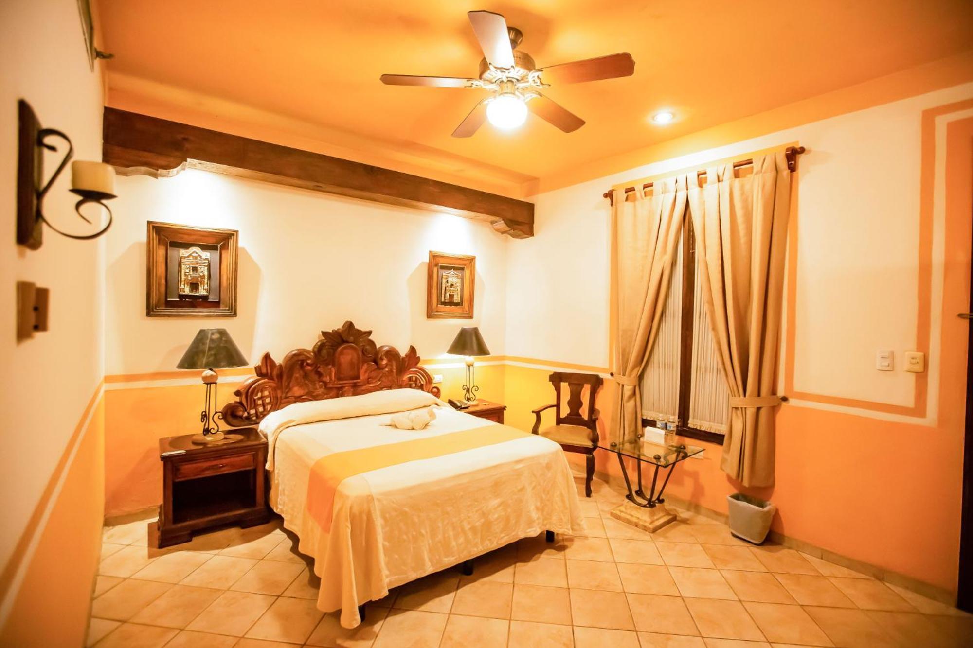 Hotel Boutique La Mision De Fray Diego (Adults Only) Mérida Exteriér fotografie