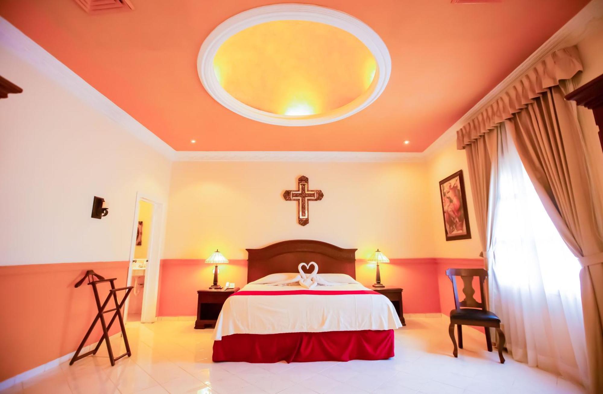 Hotel Boutique La Mision De Fray Diego (Adults Only) Mérida Exteriér fotografie